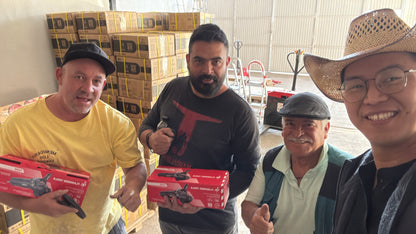Esmeriladora Angular 900w Cambio Rápido Sin Herramientas 4 ½ FLAMINGO